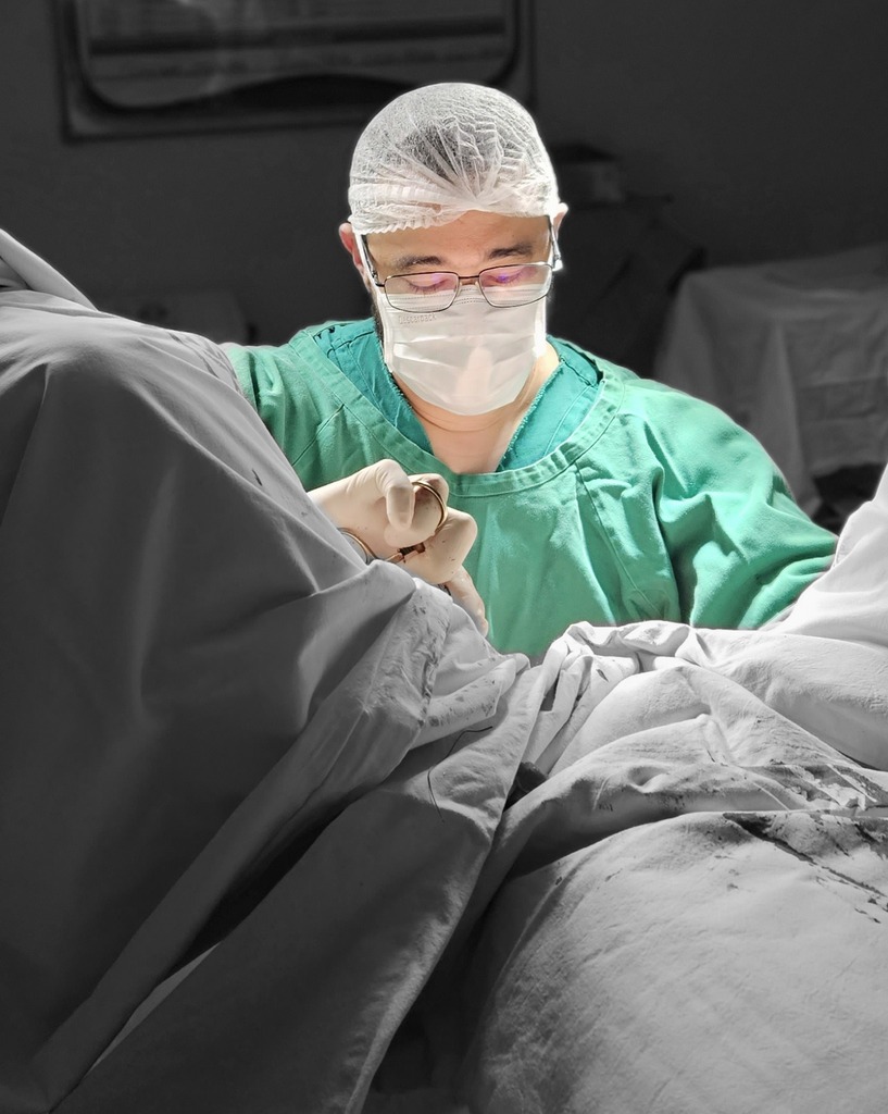 Dr Adalberto Reis Duarte em Atendimento.